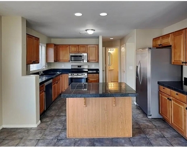 11401 W Windsor Avenue - Photo Thumbnail 5