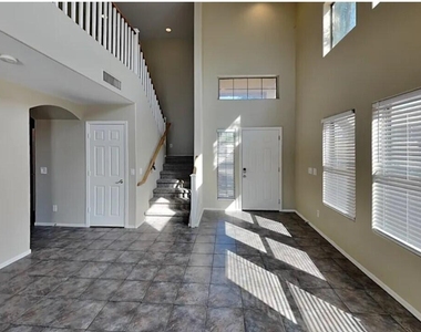 11401 W Windsor Avenue - Photo Thumbnail 1