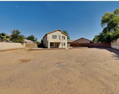 11401 W Windsor Avenue - Photo Thumbnail 19
