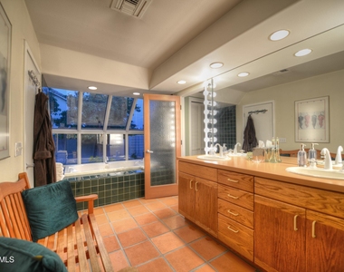 1523 W Vista Avenue - Photo Thumbnail 13