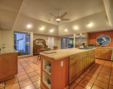 1523 W Vista Avenue - Photo Thumbnail 6