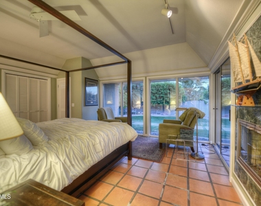 1523 W Vista Avenue - Photo Thumbnail 10