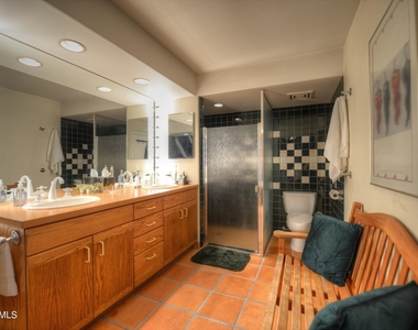 1523 W Vista Avenue - Photo Thumbnail 12