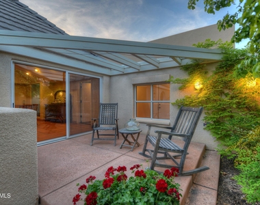 1523 W Vista Avenue - Photo Thumbnail 8