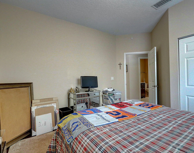 10207 Allamanda Boulevard - Photo Thumbnail 30