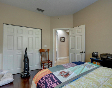 10207 Allamanda Boulevard - Photo Thumbnail 35