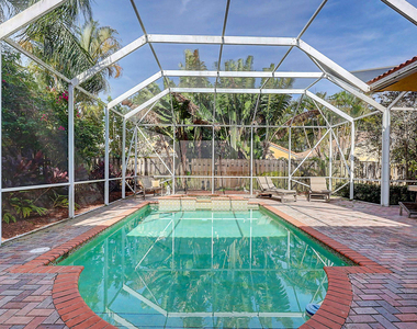 10207 Allamanda Boulevard - Photo Thumbnail 37