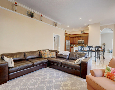 10207 Allamanda Boulevard - Photo Thumbnail 18