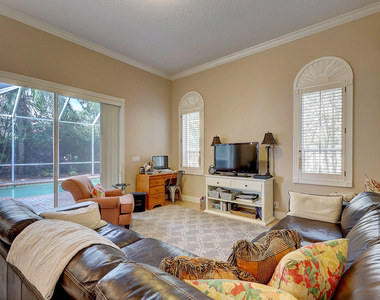 10207 Allamanda Boulevard - Photo Thumbnail 17