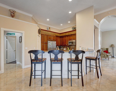10207 Allamanda Boulevard - Photo Thumbnail 15