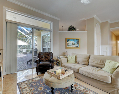 10207 Allamanda Boulevard - Photo Thumbnail 7
