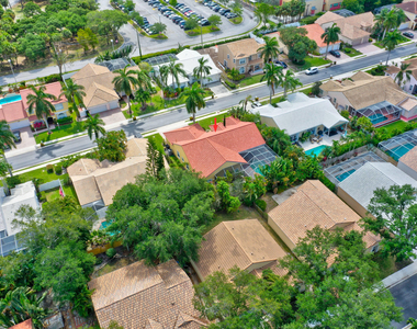 10207 Allamanda Boulevard - Photo Thumbnail 50
