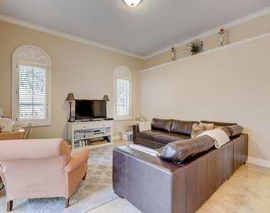 10207 Allamanda Boulevard - Photo Thumbnail 16