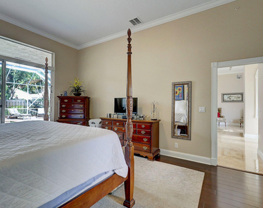 10207 Allamanda Boulevard - Photo Thumbnail 25