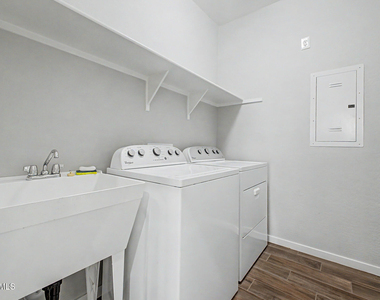 3413 N Loma Vista - Photo Thumbnail 15