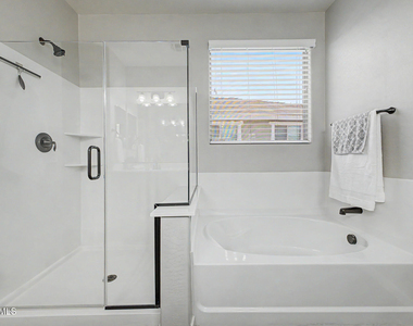 3413 N Loma Vista - Photo Thumbnail 11