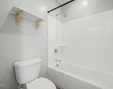 1941 S Wallrade Lane - Photo Thumbnail 24