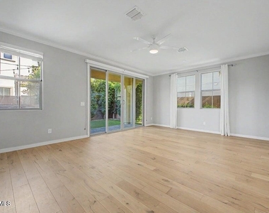 1941 S Wallrade Lane - Photo Thumbnail 5