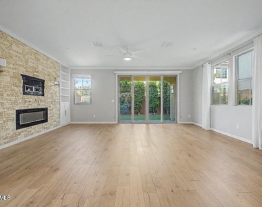 1941 S Wallrade Lane - Photo Thumbnail 4