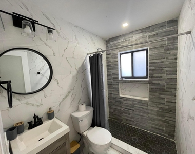 824 Ne 4th Street - Photo Thumbnail 1