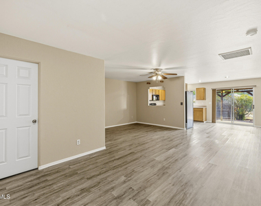 7131 E Thrush Lane - Photo Thumbnail 2