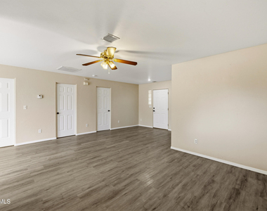 7131 E Thrush Lane - Photo Thumbnail 3