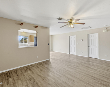 7131 E Thrush Lane - Photo Thumbnail 5
