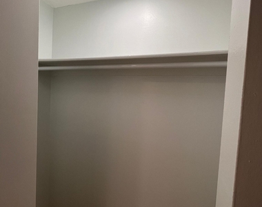 522 46th Street - Photo Thumbnail 4