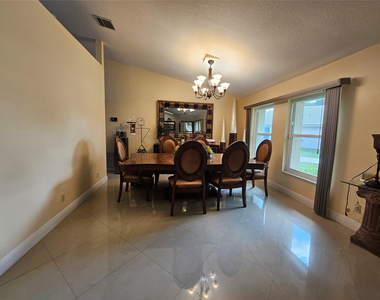 197 Nw 113th Way - Photo Thumbnail 14