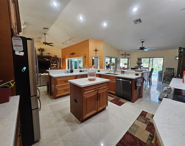 197 Nw 113th Way - Photo Thumbnail 26