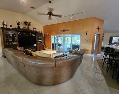 197 Nw 113th Way - Photo Thumbnail 19
