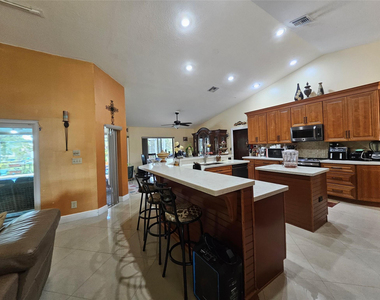 197 Nw 113th Way - Photo Thumbnail 21