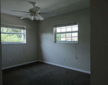 980 Woodland Avenue - Photo Thumbnail 13
