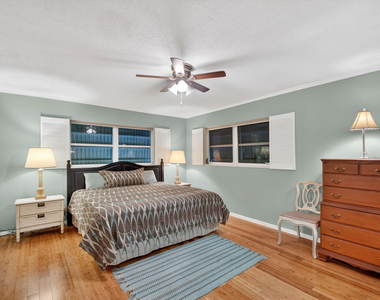 2111 Ne 1st Court - Photo Thumbnail 22