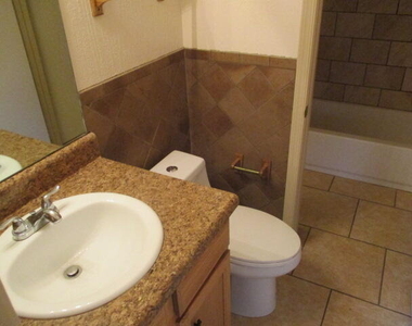 9077 E Highland Pines Drive - Photo Thumbnail 16