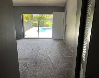 6063 Sunberry Circle - Photo Thumbnail 12