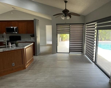 6063 Sunberry Circle - Photo Thumbnail 5