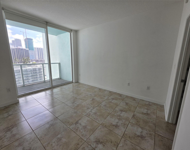 1900 N Bayshore Drive - Photo Thumbnail 8