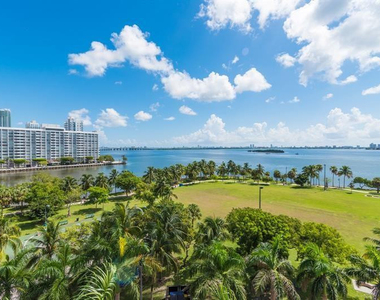 1900 N Bayshore Drive - Photo Thumbnail 22