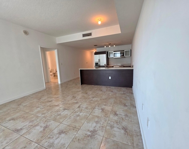 1900 N Bayshore Drive - Photo Thumbnail 27