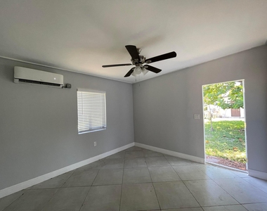103 Nw 7th Avenue - Photo Thumbnail 3