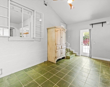 305 Ne 14th Avenue - Photo Thumbnail 17