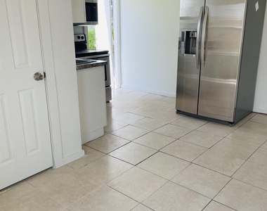 706 7th Street - Photo Thumbnail 11