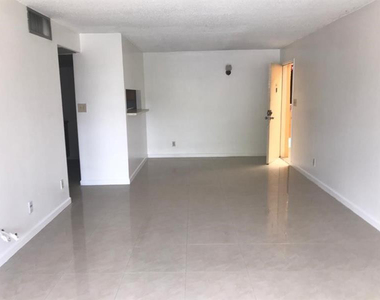 5825 Washington Street - Photo Thumbnail 7