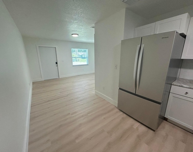 2149 Sibley Avenue - Photo Thumbnail 2