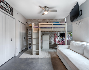 636 Fern Street - Photo Thumbnail 6