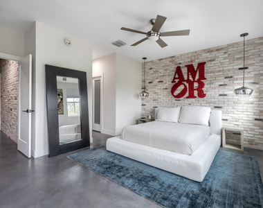 636 Fern Street - Photo Thumbnail 16
