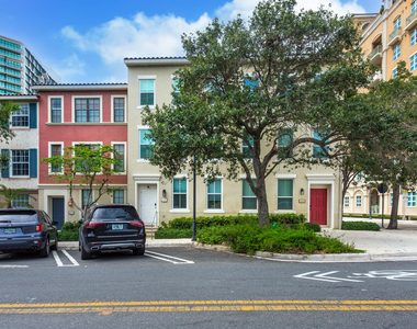 636 Fern Street - Photo Thumbnail 1