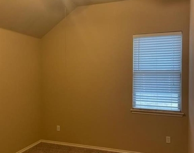 401 Durkee Road - Photo Thumbnail 18