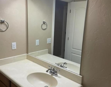 401 Durkee Road - Photo Thumbnail 16